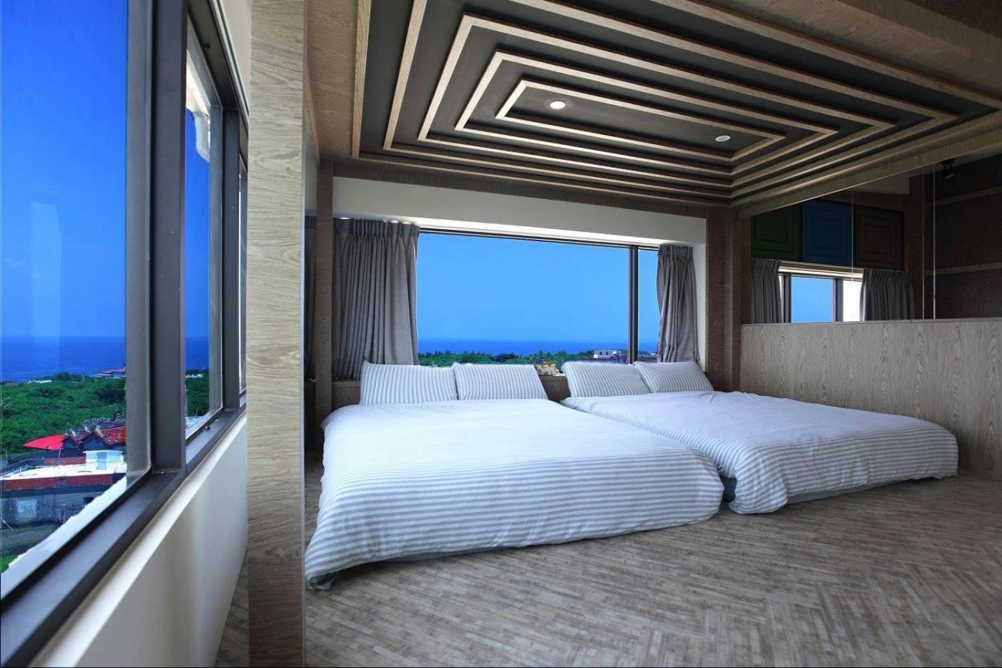 琉球茶室 現代館 Bed and Breakfast Xiaoliuqiu Exteriör bild