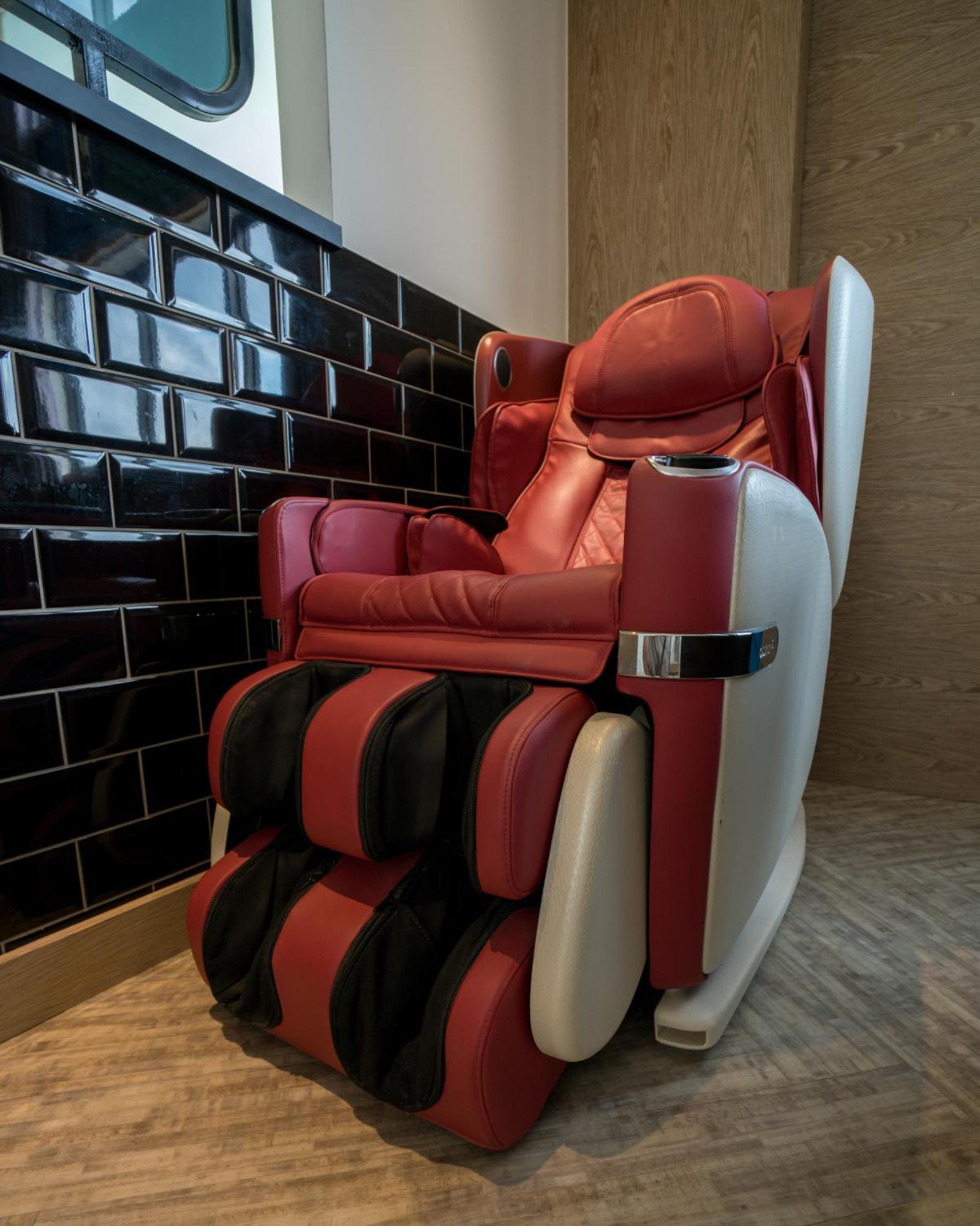 琉球茶室 現代館 Bed and Breakfast Xiaoliuqiu Exteriör bild