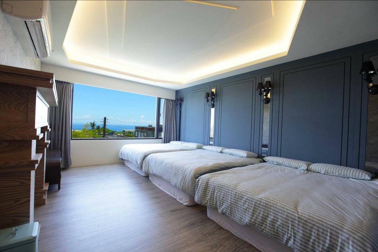 琉球茶室 現代館 Bed and Breakfast Xiaoliuqiu Exteriör bild